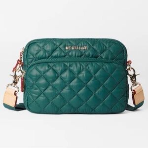 Small Metro Camera Quilted Crossbody bag in Emerald